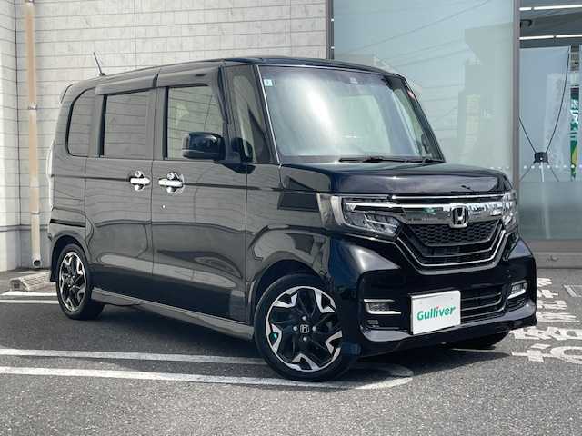 ホンダ Ｎ ＢＯＸ 埼玉県 2020(令2)年 4.2万km クリスタルブラックパール Honda SENSING/　●CMBS（衝突軽減ブレーキ）/　●誤発進抑制機能/　●歩行者事故低減ステアリング/　●先行車発進お知らせ機能/　●標識認識機能/　●路外逸脱抑制機能/　●ACC （アダプティブ・クルーズ・コントロール）/　●LKAS（車線維持支援システム）/　●後方誤発進抑制機能/　●オートハイビーム/純正8インチSDナビ/　DTV/CD/DVD/SD/SD REC/BT/HDMI/両側パワースライド/運転席・助手席シートヒーター/コーナーセンサー/バックカメラ/純正ドライブレコーダー/ビルトインETC/パドルシフト/アイドリングストップ/プラズマクラスター技術搭載フルオート・エアコンディショナー/スマートキー/プッシュスタート