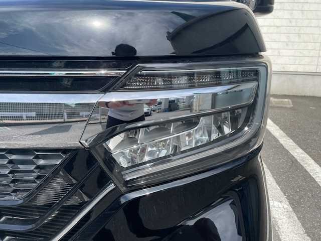 ホンダ Ｎ ＢＯＸ 埼玉県 2020(令2)年 4.2万km クリスタルブラックパール Honda SENSING/　●CMBS（衝突軽減ブレーキ）/　●誤発進抑制機能/　●歩行者事故低減ステアリング/　●先行車発進お知らせ機能/　●標識認識機能/　●路外逸脱抑制機能/　●ACC （アダプティブ・クルーズ・コントロール）/　●LKAS（車線維持支援システム）/　●後方誤発進抑制機能/　●オートハイビーム/純正8インチSDナビ/　DTV/CD/DVD/SD/SD REC/BT/HDMI/両側パワースライド/運転席・助手席シートヒーター/コーナーセンサー/バックカメラ/純正ドライブレコーダー/ビルトインETC/パドルシフト/アイドリングストップ/プラズマクラスター技術搭載フルオート・エアコンディショナー/スマートキー/プッシュスタート
