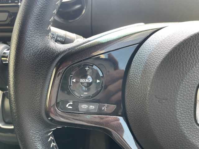 ホンダ Ｎ ＢＯＸ 埼玉県 2020(令2)年 4.2万km クリスタルブラックパール Honda SENSING/　●CMBS（衝突軽減ブレーキ）/　●誤発進抑制機能/　●歩行者事故低減ステアリング/　●先行車発進お知らせ機能/　●標識認識機能/　●路外逸脱抑制機能/　●ACC （アダプティブ・クルーズ・コントロール）/　●LKAS（車線維持支援システム）/　●後方誤発進抑制機能/　●オートハイビーム/純正8インチSDナビ/　DTV/CD/DVD/SD/SD REC/BT/HDMI/両側パワースライド/運転席・助手席シートヒーター/コーナーセンサー/バックカメラ/純正ドライブレコーダー/ビルトインETC/パドルシフト/アイドリングストップ/プラズマクラスター技術搭載フルオート・エアコンディショナー/スマートキー/プッシュスタート