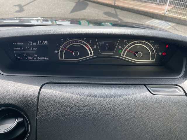 ホンダ Ｎ ＢＯＸ 埼玉県 2020(令2)年 4.2万km クリスタルブラックパール Honda SENSING/　●CMBS（衝突軽減ブレーキ）/　●誤発進抑制機能/　●歩行者事故低減ステアリング/　●先行車発進お知らせ機能/　●標識認識機能/　●路外逸脱抑制機能/　●ACC （アダプティブ・クルーズ・コントロール）/　●LKAS（車線維持支援システム）/　●後方誤発進抑制機能/　●オートハイビーム/純正8インチSDナビ/　DTV/CD/DVD/SD/SD REC/BT/HDMI/両側パワースライド/運転席・助手席シートヒーター/コーナーセンサー/バックカメラ/純正ドライブレコーダー/ビルトインETC/パドルシフト/アイドリングストップ/プラズマクラスター技術搭載フルオート・エアコンディショナー/スマートキー/プッシュスタート