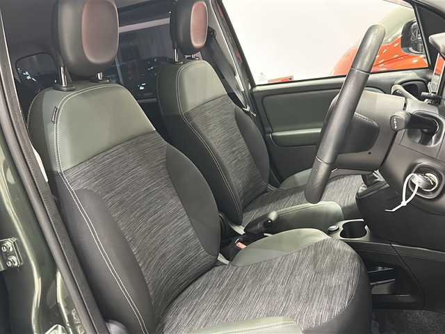 フィアット パンダ 4×4 新潟県 2018(平30)年 5.9万km デメターグリーン 4WD/スペアキー/社外SDナビ/バックカメラ/ドラレコ/フルセグ/AM/FM/Bluetooth/ETC/ルーフレール
