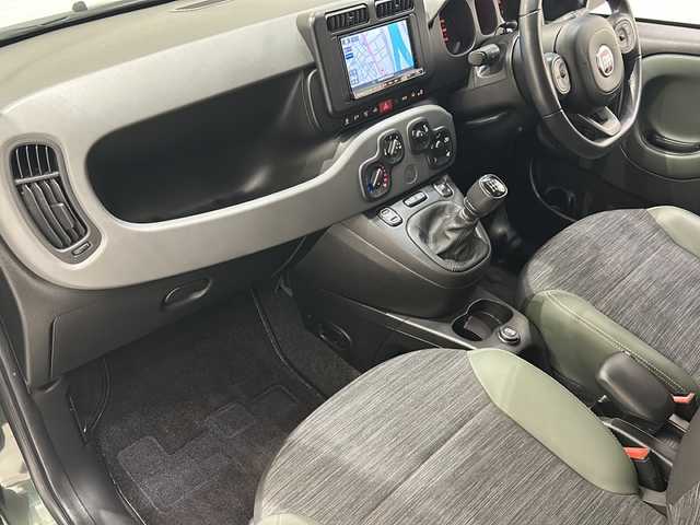 フィアット パンダ 4×4 新潟県 2018(平30)年 5.9万km デメターグリーン 4WD/スペアキー/社外SDナビ/バックカメラ/ドラレコ/フルセグ/AM/FM/Bluetooth/ETC/ルーフレール