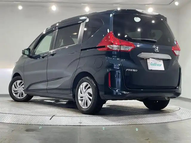 ホンダ フリード G 愛知県 2019(令1)年 4.1万km フォレストグリーンパール 純正９インチナビ/（Bluetooth/フルセグTV/ワンセグTV/SD/CD/DVD/RADIO） /車椅子収納装置/サイドリフトアップシート/運転補助装置/両側電動スライドドア　/C-パッケージ/コンフォートビューパッケージ/ホンダセンシング/レーダークルーズコントロール　/ETC　/LEDヘッドライト　/バックカメラ　/純正ドライブレコーダー　/コーナーセンサー　　/プッシュスタート/左後席パワーシート/スマートキー/ミュージックサーバー/純正フロアマット/オートライト