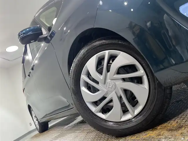 ホンダ フリード G 愛知県 2019(令1)年 4.1万km フォレストグリーンパール 純正９インチナビ/（Bluetooth/フルセグTV/ワンセグTV/SD/CD/DVD/RADIO） /車椅子収納装置/サイドリフトアップシート/運転補助装置/両側電動スライドドア　/C-パッケージ/コンフォートビューパッケージ/ホンダセンシング/レーダークルーズコントロール　/ETC　/LEDヘッドライト　/バックカメラ　/純正ドライブレコーダー　/コーナーセンサー　　/プッシュスタート/左後席パワーシート/スマートキー/ミュージックサーバー/純正フロアマット/オートライト