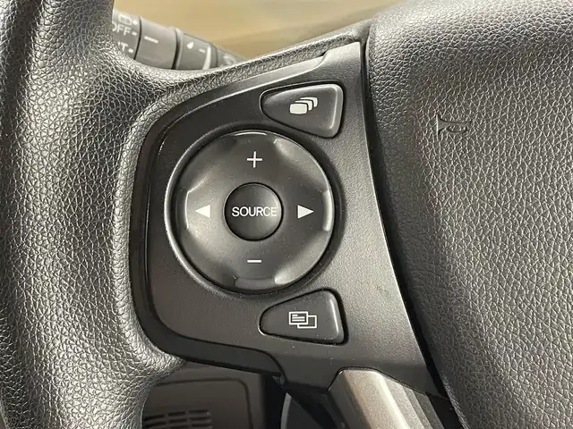 ホンダ フリード G 愛知県 2019(令1)年 4.1万km フォレストグリーンパール 純正９インチナビ/（Bluetooth/フルセグTV/ワンセグTV/SD/CD/DVD/RADIO） /車椅子収納装置/サイドリフトアップシート/運転補助装置/両側電動スライドドア　/C-パッケージ/コンフォートビューパッケージ/ホンダセンシング/レーダークルーズコントロール　/ETC　/LEDヘッドライト　/バックカメラ　/純正ドライブレコーダー　/コーナーセンサー　　/プッシュスタート/左後席パワーシート/スマートキー/ミュージックサーバー/純正フロアマット/オートライト