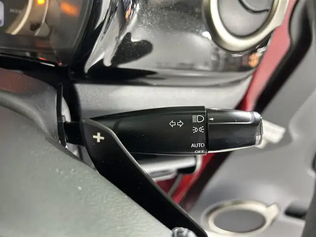 スズキ ハスラー Jスタイル Ⅱ ターボ 佐賀県 2017(平29)年 2.4万km フェニックスレッドパール/ホワイト2トーンルーフ 純正7インチナビ/フルセグTV/CD/DVD/Bluetooth/全方位カメラ/衝突被害軽減システム/クルーズコントロール/車線逸脱警報/オートライト/HIDヘッドライト/フォグライト/ETC/横滑り防止装置/運転席・助手席シートヒーター/ハーフレザーシート/ISOFIX対応シート/パドルシフト/ステアリングスイッチ/純正フロアマット/純正15インチアルミホイール/スマートキー/スペアキー×１/ドアバイザー