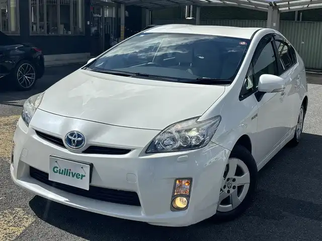 トヨタ プリウス S　LEDエディション 京都府 2010(平22)年 8万km ホワイトパールクリスタルシャイン 純正HDDナビ/・フルセグTV/・CD/DVD再生/・MSV/・バックカメラ/Bin ETC/レザーステアリング/・ステアリモコン/LEDヘッドライト/・フォグランプ/プッシュスタート/スマートキー2個/トノカバー/純正フロアマット/純正ドアバイザー/車両保証書/車両取説