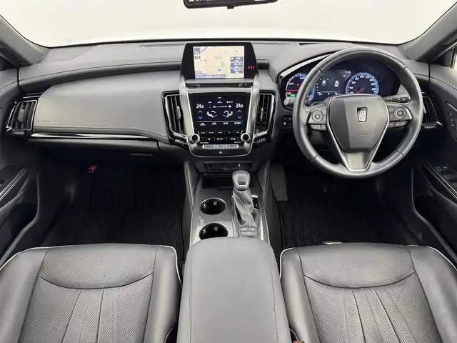 トヨタ クラウン ハイブリッド RS アドバンス 福岡県 2019(平31)年 3.1万km ホワイトパールクリスタルシャイン 純正ＤＡナビ／フルセグＴＶ　/全方位カメラ　/デジタルルームミラー　/トヨタセーフティセンス/レーンキープ/衝突軽減ブレーキ/ブラインド　スポットモニター/レーダークルーズコントロール/コーナーセンサー　/アクセル踏み間違え防止　/アドバンスパーク　/シートヒーター／ベンチレーション　/ステアリングヒーター　/ＨＵＤ　/ＬＥＤ/ドラレコ/ビルトインETC２．０/パワーシート/シートメモリー/パドルシフト