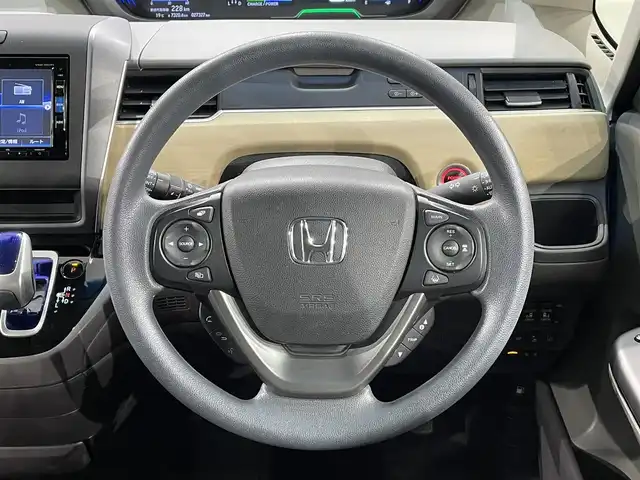 ホンダ フリード ハイブリット G ホンダセンシング 愛知県 2018(平30)年 2.8万km ホワイトオーキッドパール 純正ナビ/（Bluetooth/CD・DVD再生/FM/AM/フルセグTV/SD)/両側パワースライドドア　/ホンダセンシング/衝突軽減ブレーキ　/レーダークルーズコントロール　/車線逸脱警報/先行車発進お知らせ機能/ビルトインＥＴＣ　/ＬＥＤヘッドライト　/バックカメラ　/ドライブレコーダー　/プッシュスタート　/　　-スマートキー/純正フロアマット/後席サンシェード