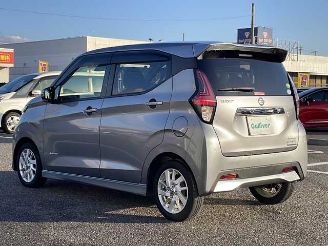 日産 デイズ ハイウェイスターX 島根県 2020(令2)年 1.5万km チタニウムグレーメタリック ワンオーナー/純正7インチメモリナビゲーション(MJ119D-W)/フルセグ BT CD SD FM AM/アラウンドビューモニター/エマージェンシーブレーキ/レーンキープアシスト/ETC/アイドリングストップ/AUTOライト/LEDヘッドライト/フォグライト/純正14インチアルミホイール/純正ドアバイザー/純正フロアマット/ISOFIX/シートリフター/革巻きステアリング/ステアリングリモコン/電動格納ミラー/ウィンカーミラー/スマートキー