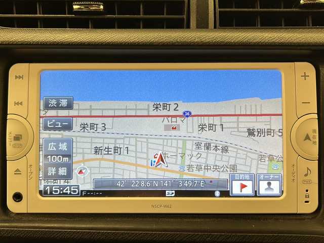 トヨタ アクア S 道央・札幌 2012(平24)年 12.9万km スーパーホワイトⅡ /ETC//ドライブレコーダー//社外冬タイヤ付き//オートライト//ドアバイザーメモリナビ//ワンセグテレビ//プッシュスタート