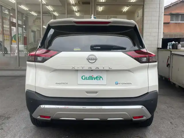 日産 エクストレイル G e－4ORCE 愛知県 2024(令6)年 0.9万km ブリリアントホワイトパール /当店買取/禁煙/1オーナー/後期//純正メーカーナビ//アラウンドビューカメラ//プロパイロット/パーキングアシスト//インテリジェントセーフティ/ヘッドアップディスプレイ//インテリジェントクルーズコントロール/BSM//全席シートヒーター/パワーシート/シートヒーター//USB/typeC/AppleCarplay/フルセグTV/HDMI//デジタルインナーミラー/置くだけ充電//ハンズフリーパワーゲート/ルーフレール//ステアリングヒーター//Aブレーキホールド//ETC2.0//保証書/取説/スペアキー/ナビ取説