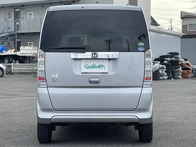 ホンダ Ｎ ＢＯＸ G SSパッケージ 道央・札幌 2017(平29)年 5.5万km ルナシルバーM ４WD/社外メモリーナビ/CD/DVD/BT/フルセグ/シティブレーキアクティブシステム/横滑り防止装置/バックカメラ/ビルトインETC/ECONモード/両側パワースライドドア/前席シートヒーター/ステアリングリモコン/プッシュスタート/スマートキー/HIDヘッドライト/オートライト/電動格納ミラー/ヒーテッドドアミラー/ウィンカーミラー/純正フロアマット/ドアバイザー