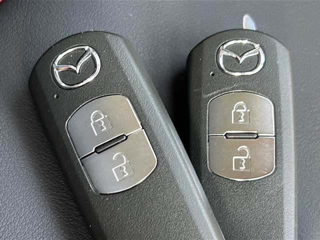 マツダ ＣＸ－３ XD ツーリング 佐賀県 2016(平28)年 9.9万km セラミックM ワンオーナー/純正ナビゲーション/ワンセグTV/CD/DVD/AM/FM/bluetooth/バックカメラ/ETC/前方ドライブレコーダー/ハーフレザーシート/パドルシフト/ステアリングリモコン/純正18インチアルミホイール/純正ヘッドライト/純正フロアマット/新車時保証書/取扱説明書/スペアキー１本/マツダアイアクティブセンス/・マツダレーダークルーズコントロール/・スマートブレーキサポート/・トラクションコントロールシステム