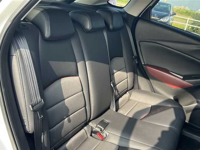 マツダ ＣＸ－３ XD ツーリング 佐賀県 2016(平28)年 9.9万km セラミックM ワンオーナー/純正ナビゲーション/ワンセグTV/CD/DVD/AM/FM/bluetooth/バックカメラ/ETC/前方ドライブレコーダー/ハーフレザーシート/パドルシフト/ステアリングリモコン/純正18インチアルミホイール/純正ヘッドライト/純正フロアマット/新車時保証書/取扱説明書/スペアキー１本/マツダアイアクティブセンス/・マツダレーダークルーズコントロール/・スマートブレーキサポート/・トラクションコントロールシステム