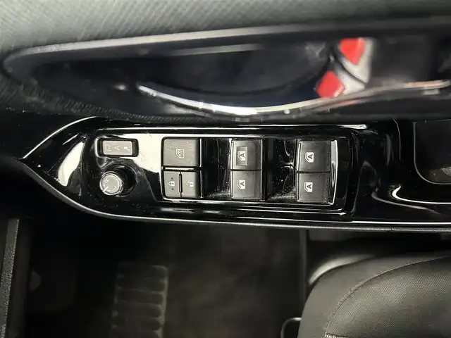 トヨタ ヴォクシー ハイブリッド ZS 煌Ⅱ 鹿児島県 2019(平31)年 7.6万km ブラック ワンオーナー/禁煙車/ナビ/(フルセグTV/Bluetooth/DVD/CD)/フリップダウンモニター/バックカメラ/クルーズコントロール/前席シートヒーター/Toyota Safety Sense/　・プリクラッシュセーフティ/　・レーンディパーチャーアラート/　・オートマチックハイビーム/両側パワースライドドア/ドライブレコーダー/ETC/純正アルミホイール/フロアマット/LEDヘッドライト/オートライト/アイドリングストップ/スマートキー