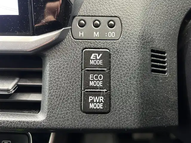 トヨタ ヴォクシー ハイブリッド ZS 煌Ⅱ 鹿児島県 2019(平31)年 7.6万km ブラック ワンオーナー/禁煙車/ナビ/(フルセグTV/Bluetooth/DVD/CD)/フリップダウンモニター/バックカメラ/クルーズコントロール/前席シートヒーター/Toyota Safety Sense/　・プリクラッシュセーフティ/　・レーンディパーチャーアラート/　・オートマチックハイビーム/両側パワースライドドア/ドライブレコーダー/ETC/純正アルミホイール/フロアマット/LEDヘッドライト/オートライト/アイドリングストップ/スマートキー