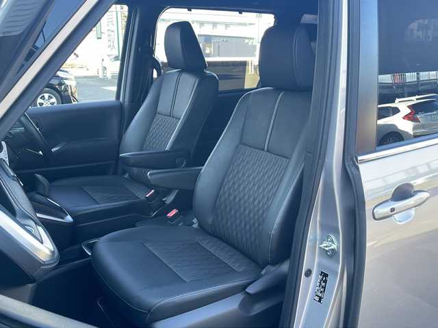 トヨタ ノア ハイブリッド S－Z 道東・釧路十勝 2022(令4)年 9万km メタルストリームM 4WD/ワンオーナー/寒冷地仕様/純正ナビ　/(AM/FM/TV/CD/DVD/BT/Miracast)/ビルトインETC2.0/アラウンドビューモニター/バックカメラ/両側パワースライドドア/ハーフレザーシート/シートヒーター　前席/ステアリングスイッチ/社外16インチAW/純正フロアマット/ウォークスルー/ドアバイザー/サンシェード/アイドリングストップ/パーキングアシスト/レーダークルーズコントロール/前後コーナーセンサー/オートライト/オートマチックハイビーム/ライトレベライザー/フォグランプ/盗難防止装置/ABS/横滑り防止装置/USB入力端子/100V充電