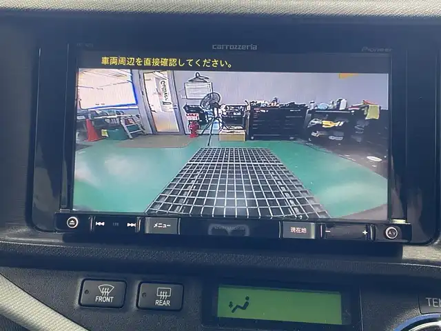 トヨタ アクア S 宮城県 2015(平27)年 13.7万km ディープアメジストマイカメタリック 社外ナビゲーション/　（CD/DVD　FM/AM　USB　Bluetooth）/ETC/アイドリングストップ/ヘッドライトレベライザー/電動格納ミラー/フロアマット/リモコンキー/バックカメラ/保証書/取扱説明書