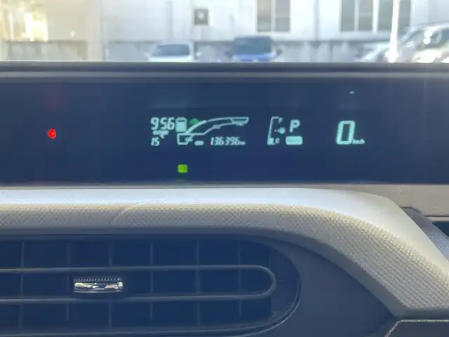 トヨタ アクア S 宮城県 2015(平27)年 13.7万km ディープアメジストマイカメタリック 社外ナビゲーション/　（CD/DVD　FM/AM　USB　Bluetooth）/ETC/アイドリングストップ/ヘッドライトレベライザー/電動格納ミラー/フロアマット/リモコンキー/バックカメラ/保証書/取扱説明書