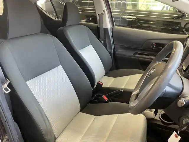 トヨタ アクア S 宮城県 2015(平27)年 13.7万km ディープアメジストマイカメタリック 社外ナビゲーション/　（CD/DVD　FM/AM　USB　Bluetooth）/ETC/アイドリングストップ/ヘッドライトレベライザー/電動格納ミラー/フロアマット/リモコンキー/バックカメラ/保証書/取扱説明書