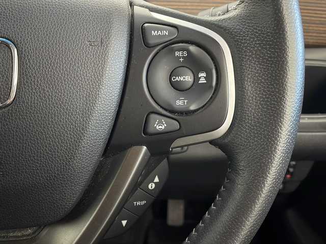 ホンダ フリード クロスター ホンダセンシング 秋田県 2020(令2)年 6万km シーグラスブルーパール 4WD/パイオニアナビ/フルセグTV/AM/FM/CD/DVD/HDMI/Bluetooth/両側パワースライドドア/衝突被害軽減ブレーキ/レーダークルーズコントロール/レーンキープアシスト/横滑り防止装置/先行者発進告知/標識認識機能/アイドリングストップ/バックカメラ/寒冷地仕様/ワイパーデアイサー/前席シートヒーター/LEDヘッドライト/フォグランプ/ビルトインETC/前後ドライブレコーダー/純正フロアマット/純正アルミホイール/サイドバイザー/ハーフレザーシート