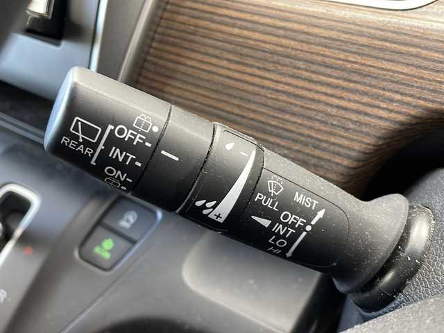 ホンダ フリード クロスター ホンダセンシング 秋田県 2020(令2)年 6万km シーグラスブルーパール 4WD/パイオニアナビ/フルセグTV/AM/FM/CD/DVD/HDMI/Bluetooth/両側パワースライドドア/衝突被害軽減ブレーキ/レーダークルーズコントロール/レーンキープアシスト/横滑り防止装置/先行者発進告知/標識認識機能/アイドリングストップ/バックカメラ/寒冷地仕様/ワイパーデアイサー/前席シートヒーター/LEDヘッドライト/フォグランプ/ビルトインETC/前後ドライブレコーダー/純正フロアマット/純正アルミホイール/サイドバイザー/ハーフレザーシート