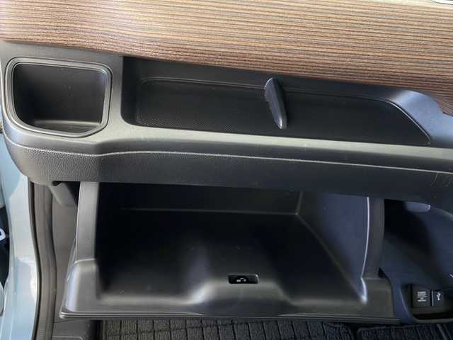 ホンダ フリード クロスター ホンダセンシング 秋田県 2020(令2)年 6万km シーグラスブルーパール 4WD/パイオニアナビ/フルセグTV/AM/FM/CD/DVD/HDMI/Bluetooth/両側パワースライドドア/衝突被害軽減ブレーキ/レーダークルーズコントロール/レーンキープアシスト/横滑り防止装置/先行者発進告知/標識認識機能/アイドリングストップ/バックカメラ/寒冷地仕様/ワイパーデアイサー/前席シートヒーター/LEDヘッドライト/フォグランプ/ビルトインETC/前後ドライブレコーダー/純正フロアマット/純正アルミホイール/サイドバイザー/ハーフレザーシート