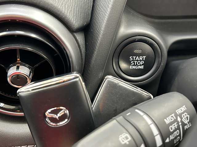 マツダ ＣＸ－３ 15S ツーリング 神奈川県 2020(令2)年 4万km ジェットブラックマイカ 純正SDナビ/Bluetooth・CD・DVD・AUX・USB・フルセグTV・AppleCarPlay/スマートシティブレーキサポート/360°ビューモニター/ブラインドスポットモニター/バックカメラ/純正フロアマット/前後ドライブレコーダー/ETC/スマートキー/純正16インチアルミホイール/LEDヘッドライト/オートライト/横滑り防止装置/車線逸脱警報システム/衝突被害軽減システム/取扱説明書