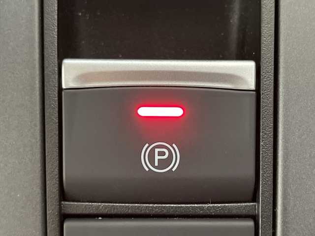 ホンダ フリード クロスター 神奈川県 2024(令6)年 1万km ソニックグレーパール ホンダセンシング/純正11.4型ナビ/・BT/フルセグTV/CD/DVD/SD/USB/AppleCarPlay/AndroidAuto/バックカメラ/両側電動スライドドア/ECON/ハーフレザーシート/シートヒーター(D/N)/スマートキー/プッシュスタートボタン/革巻きステアリング/ステアリングスイッチ/LEDヘッドライト/フォグランプ/Autoライト/シートリフター/電動格納ミラー/ウィンカーミラー/純正フロアマット/純正ドアバイザー/純正15インチアルミホイール