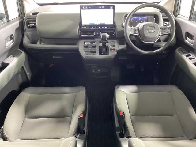 ホンダ フリード クロスター 神奈川県 2024(令6)年 1万km ソニックグレーパール ホンダセンシング/純正11.4型ナビ/・BT/フルセグTV/CD/DVD/SD/USB/AppleCarPlay/AndroidAuto/バックカメラ/両側電動スライドドア/ECON/ハーフレザーシート/シートヒーター(D/N)/スマートキー/プッシュスタートボタン/革巻きステアリング/ステアリングスイッチ/LEDヘッドライト/フォグランプ/Autoライト/シートリフター/電動格納ミラー/ウィンカーミラー/純正フロアマット/純正ドアバイザー/純正15インチアルミホイール