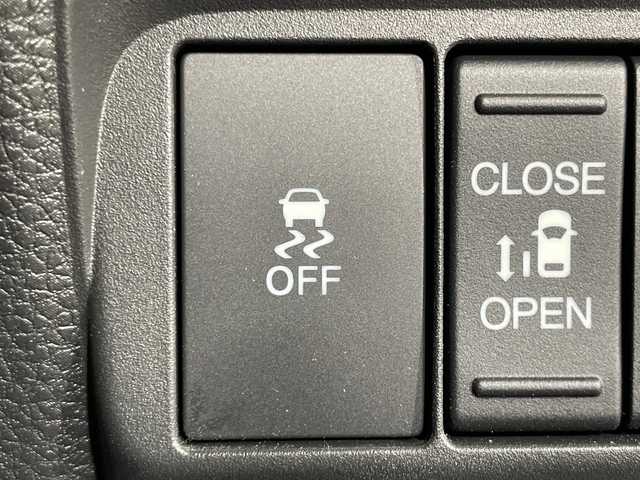 ホンダ フリード クロスター 神奈川県 2024(令6)年 1万km ソニックグレーパール ホンダセンシング/純正11.4型ナビ/・BT/フルセグTV/CD/DVD/SD/USB/AppleCarPlay/AndroidAuto/バックカメラ/両側電動スライドドア/ECON/ハーフレザーシート/シートヒーター(D/N)/スマートキー/プッシュスタートボタン/革巻きステアリング/ステアリングスイッチ/LEDヘッドライト/フォグランプ/Autoライト/シートリフター/電動格納ミラー/ウィンカーミラー/純正フロアマット/純正ドアバイザー/純正15インチアルミホイール