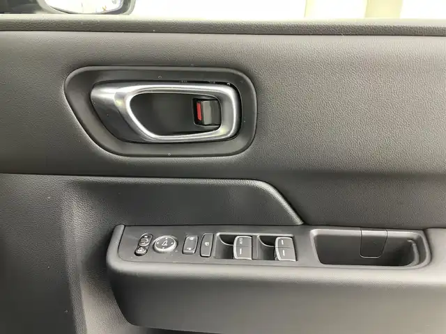 ホンダ ステップワゴン スパーダ eHEV 熊本県 2025(令7)年 0.1千km クリスタルブラックパール 登録済未使用車/純正１１．４インチナビLXM-247VFLi（ＡｐｐｌＣａｒＰｌａｙ・ＡｎｄｒｏｉｄＡｕｔｏ・ＢＴ・フルセグ・ＵＳＢ）/純正15.6インチフリップダウンモニターVM-231FE　/バックカメラ/ホンダセンシング/アダブティブクルーズコントロール/衝突軽減ブレーキ/レーンキープアシスト/ブラインドスポットモニター/アイドリングストップ/横滑り防止/パーキングアシスト/両側パワースライドドア　/前席シートヒーター /パワーバックドア/前後クリアランスソナー/ブレーキホールド/ハーフレザーシート/純正16インチAW/オートライト/オートマチックハイビーム/LEDヘッドライト/フォグライト/スマートキー/プッシュスタート/スペアキー1本/保証書/取扱説明書