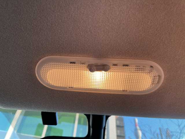 日産 ノート X FOUR 道央・札幌 2015(平27)年 7.6万km シャイニングブルー ・４WD/・衝突軽減ブレーキ/・純正ナビ/　CD＆USB＆TV/・バックカメラ/・レーンキープアシスト/・プッシュスタート/・スマートキー/・電動格納ミラー/・社外AW＆冬タイヤ積込/・純正フロアマット/・ドアバイザー/・ウィンカーミラー/・スペアキー