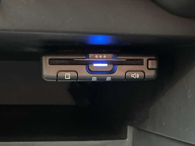 日産 ノート X FOUR 道央・札幌 2015(平27)年 7.6万km シャイニングブルー ・４WD/・衝突軽減ブレーキ/・純正ナビ/　CD＆USB＆TV/・バックカメラ/・レーンキープアシスト/・プッシュスタート/・スマートキー/・電動格納ミラー/・社外AW＆冬タイヤ積込/・純正フロアマット/・ドアバイザー/・ウィンカーミラー/・スペアキー