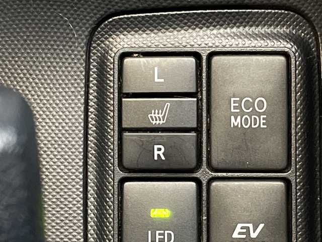 トヨタ アクア G G’s 愛知県 2014(平26)年 3.7万km ライムホワイトパールクリスタルシャイン オーディオ/シートヒーター/オートエアコン/純正アルミホイール/LEDヘッドライト/スマートキー/プッシュスタート