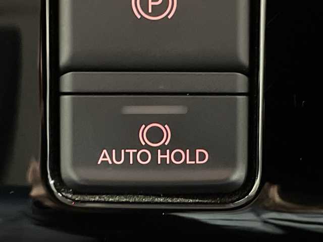 三菱 デリカＤ：５ P 神奈川県 2024(令6)年 2.3万km アメジストブラック 4WD/ディーゼルターボ/社外10.1型フローティングSDナビゲーション【AVN-HSO1F】/フルセグ　Bluetooth　SD　CD DVD　USB　HDMI　AppleCarPlay/両側電動スライドドア/パワーバックドア/e-Assist /FCM衝突軽減ブレーキシステム/LDW車線逸脱警報システム/レーダークルーズコントロール/オートマチックハイビーム/誤発進抑制機能/後側方車両検知警報システム/後退時車両検知警報システム/オートステップ＆ゴー/革巻きステアリング/パドルシフト/ステアリングスイッチ/ステアリングヒーター/運転席パワーシート/前席シートヒーター/2列目ベンチシート/電動パーキングブレーキ/オートブレーキホールド/社外前後ドライブレコーダー/プッシュスタート/スマートキー/LEDヘッドランプ/LEDポジションランプ/オートライト/フロントフォグランプ/純正18インチアルミホイール/