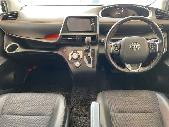 トヨタ シエンタ G クエロ 埼玉県 2018(平30)年 4.1万km クールボルドーガラスフレーク トヨタセーフティセンス/純正SDナビ/　　CD/DVD/BT/フルセグ/バックカメラ/両側パワースライドドア/LEDオートライト/ハーフレザーシート/ビルトインETC/スマートキー2本/禁煙車