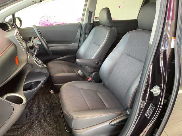 トヨタ シエンタ G クエロ 埼玉県 2018(平30)年 4.1万km クールボルドーガラスフレーク トヨタセーフティセンス/純正SDナビ/　　CD/DVD/BT/フルセグ/バックカメラ/両側パワースライドドア/LEDオートライト/ハーフレザーシート/ビルトインETC/スマートキー2本/禁煙車