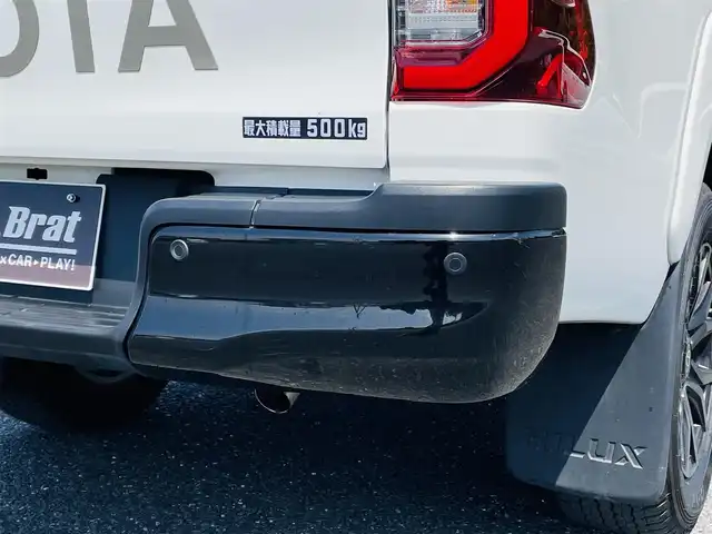 トヨタ ハイラックス Z GRスポーツ 千葉県 2023(令5)年 1万km スーパーホワイトⅡ 4WD/純正メモリナビ/ (Bluetooth/USB/Apple car play)/パノラミックビューモニター/ETC2.0/前方ドライブレコーダー/ハーフレザーシート/D席パワーシート/TOYOTA Safety Sense/・レーダークルーズ コントロール/・プリクラッシュセーフティ/・レーントレーシングアシスト/・レーンディパーチャーアラート/・ロードサインアシスト/・先行車発進告知機能/・オートマチックハイビーム/ダウンヒルアシストコントロール/センターデフロック/横滑り防止機能/純正18インチアルミホイール/スマートキー/純正LEDヘッドライト/パドルシフト/スペアキー1本/保証書/取扱説明書