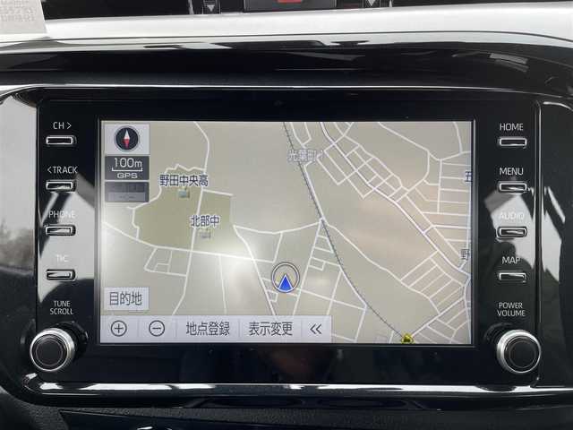 トヨタ ハイラックス Z GRスポーツ 千葉県 2023(令5)年 1万km スーパーホワイトⅡ １．５インチリフトアップ/新品ＴＯＹＯ　Ｒ／Ｔタイヤ/新品ＫＭＣ１７インチアルミ/ＪＡＯＳインナーフェンダー/4WD/純正メモリナビ/ (Bluetooth/USB/Apple car play)/パノラミックビューモニター/ETC2.0/前方ドライブレコーダー/ハーフレザーシート/D席パワーシート/TOYOTA Safety Sense/・レーダークルーズ コントロール/・プリクラッシュセーフティ/・レーントレーシングアシスト/・レーンディパーチャーアラート/・ロードサインアシスト/・先行車発進告知機能/・オートマチックハイビーム/ダウンヒルアシストコントロール/センターデフロック/横滑り防止機能/純正18インチアルミホイール/スマートキー/純正LEDヘッドライト/パドルシフト/スペアキー1本/保証書/取扱説明書