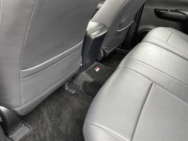 トヨタ ハイラックス Z GRスポーツ 千葉県 2023(令5)年 1万km スーパーホワイトⅡ １．５インチリフトアップ/新品ＴＯＹＯ　Ｒ／Ｔタイヤ/新品ＫＭＣ１７インチアルミ/ＪＡＯＳインナーフェンダー/4WD/純正メモリナビ/ (Bluetooth/USB/Apple car play)/パノラミックビューモニター/ETC2.0/前方ドライブレコーダー/ハーフレザーシート/D席パワーシート/TOYOTA Safety Sense/・レーダークルーズ コントロール/・プリクラッシュセーフティ/・レーントレーシングアシスト/・レーンディパーチャーアラート/・ロードサインアシスト/・先行車発進告知機能/・オートマチックハイビーム/ダウンヒルアシストコントロール/センターデフロック/横滑り防止機能/純正18インチアルミホイール/スマートキー/純正LEDヘッドライト/パドルシフト/スペアキー1本/保証書/取扱説明書