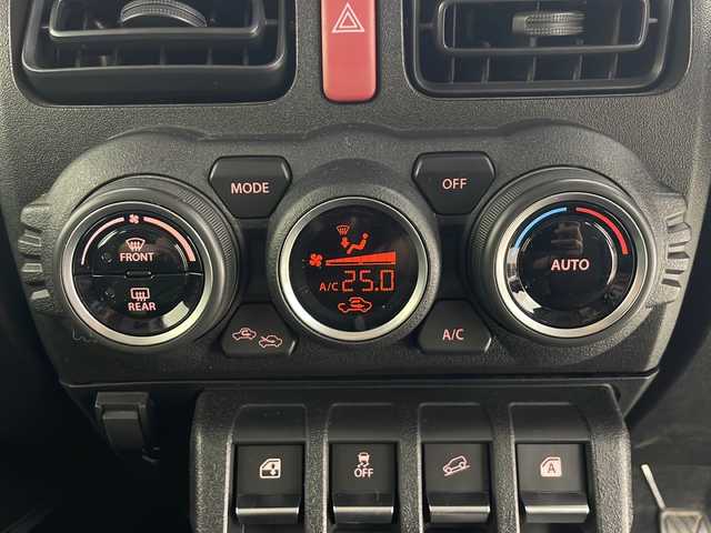 スズキ ジムニー シエラ JL 秋田県 2023(令5)年 1.8万km ミディアムグレー 4WD/5速MT/１１型ALPINEナビ/(フルセグTV/Bluetooth/DVD/CD)/リフトアップ/TERZOキャリア/JAOSフロントガード/プッシュスタート/スマートキー/オートライト/LEDヘッドライト/フォグランプ/前席シートヒーター/AAC/サイドバイザー/純正フロアマット/社外アルミホイール/ビルトインETC2.0/電動格納ミラー