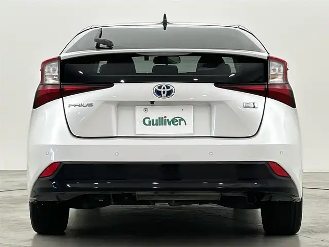 トヨタ プリウス S ツーリングセレ ブラックED 福岡県 2022(令4)年 4.1万km パールⅡ トヨタセーフティセンス/・レーンキープアシスト/・オートハイビーム/・レーダークルコン/BSM/純正DA/バックカメラ/レザーシート/前席シートヒーター/ETC/純正ドライブレコーダー（前）/LEDヘッドライト/オートライト/スマートキー/プッシュスタート