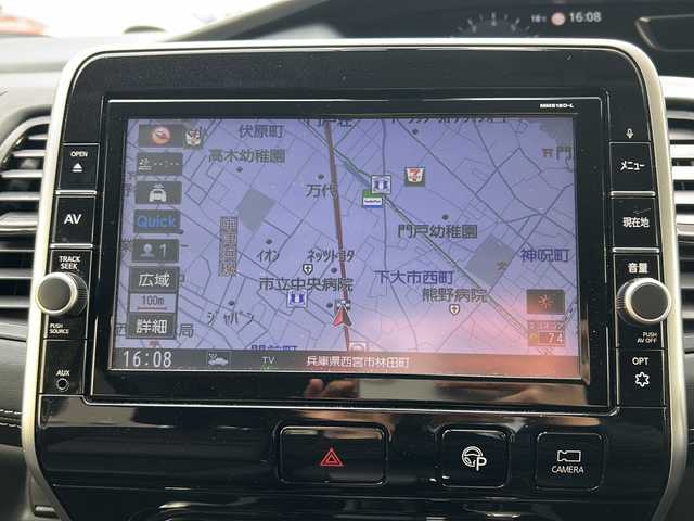 日産 セレナ 兵庫県 2019(平31)年 4.1万km マルーンレッド 純正ディーラーナビ/　Bluetooth・AUX・IPod・USB・HDMI/フルセグTV/全方位カメラ/前後コーナーセンサー/前後ドライブレコーダー/純正ビルトインETC/両側パワースライドドア/自動駐車/3列シート/ウォークスルー/クルーズコントロール/アンチロック・ブレーキ・システム/衝突被害軽減システム/横滑り防止装置/レーンキープアシスト/アイドリングストップ/オートライト/プッシュスタート/純正フロアマット/純正アルミホイール/スマートキー/スペアキー×１/取扱説明書/保証書