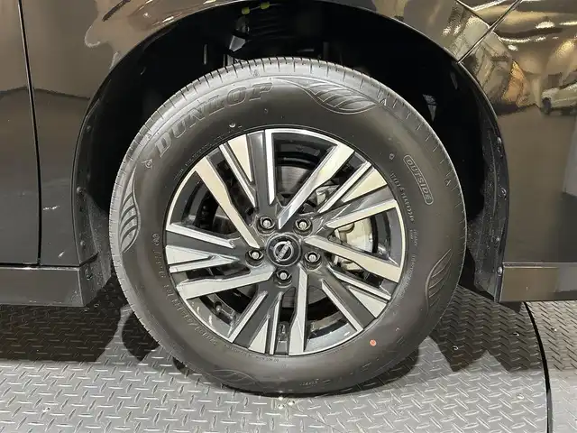 日産 セレナ ハイウェイスター V 愛媛県 2025(令7)年 0.1万km未満 ダイヤモンドブラック １２，３インチ純正ディスプレイオーディオ　アラウンドビューモニター　デジタルインナーミラー　ハンズフリーオートスライドドア　デジタルインナーミラ　ＨＤＭＩ　２．０ＥＴＣ　ワイヤレス充電