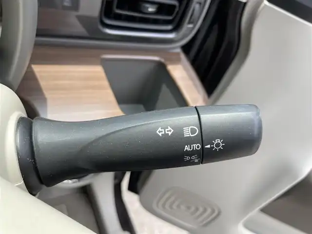スズキ ラパン ＬＣ X 滋賀県 2022(令4)年 1.2万km アーバンブラウンパールメタリック/ソフトベージュ2トーン 純正ディスプレイオーディオ/Ｂｌｕｅｔｏｏｔｈ/バックカメラ/ハーフレザーシート/シートヒーター/ＬＥＤライト/デュアルカメラブレーキサポート/リアソナー/アイドリングストップ/革巻ステアリング/スマートキー/電動格納ミラー/ステアリングスイッチ