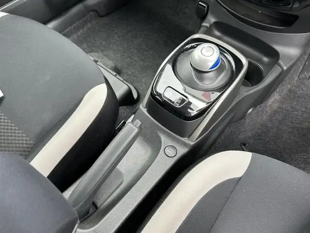 日産 ノート e－パワー X Vセレクション 栃木県 2020(令2)年 4.6万km ブリリアントホワイトパール 純正ナビ/アラウンドビューモニター/スマートルームニミラー/純正AW15インチ/衝突被害軽減システム/レーダークルーズ/前後コーナーセンサー/レーンキープアシスト/横滑り防止/LEDヘッドライト/オートライト/Bluetooth / フルセグ / USB/スペアキー1本