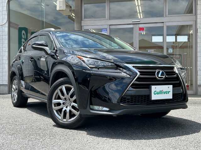 レクサス ＮＸ 200t バージョンL 埼玉県 2015(平27)年 11.4万km ブラック メーカーナビ/【CD/DVD/フルセグ/Bluetooth】/バックカメラ/クルーズコントロール/ビルトインETC/本革シート/パワーシート/エアーシート/パドルシフト/ステアリングヒーター/シートヒーター/パワーバックドア/LEDヘッドライト/取扱説明書/保証書