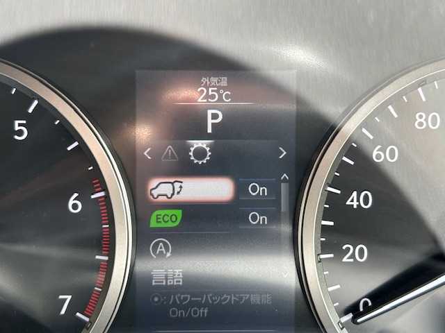 レクサス ＮＸ 200t バージョンL 埼玉県 2015(平27)年 11.4万km ブラック メーカーナビ/【CD/DVD/フルセグ/Bluetooth】/バックカメラ/クルーズコントロール/ビルトインETC/本革シート/パワーシート/エアーシート/パドルシフト/ステアリングヒーター/シートヒーター/パワーバックドア/LEDヘッドライト/取扱説明書/保証書